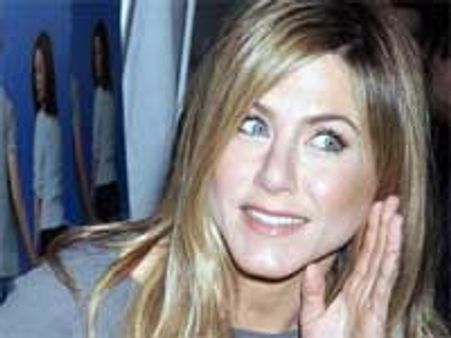 Jennifer Aniston to join Courteney Cox on small screen