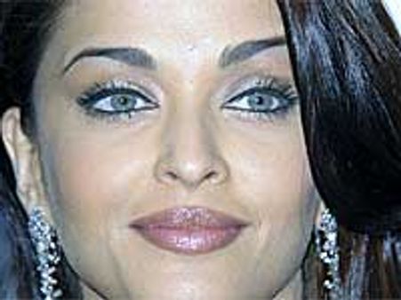 Aishwarya to donate her eyes after death