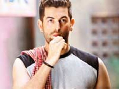 Neil relaxed after Lafangey Parindey