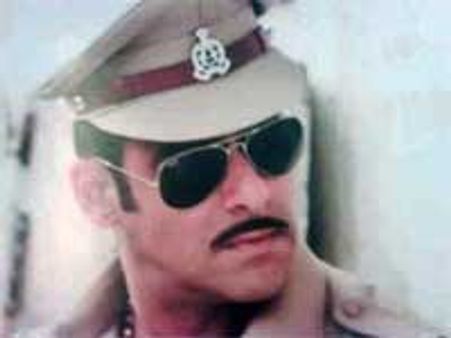 I'll show Dabangg to my celebrity friends - Salman