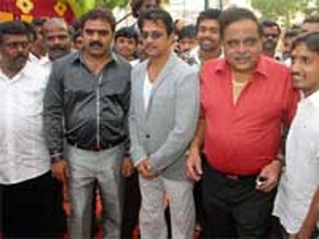 Dhruv-Radhika starrer Addhoori launched