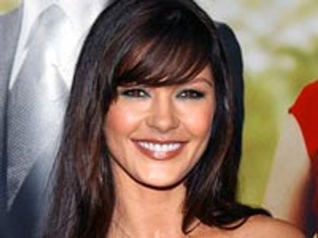 Zeta Jones angry with docs for delay in spotting hubby’s cancer