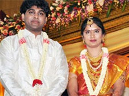 Kabilan Vairamuthu ties the knot with Ramya
