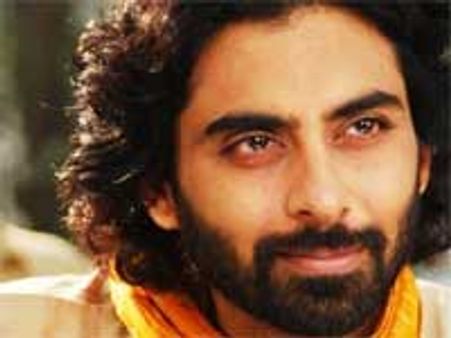 Rohit enter's Miley Jab Hum Tum as Nupur's fiance