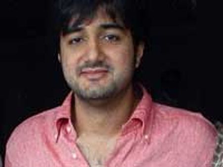 Director Siddharth Anand's note on Anjaana Anjaani
