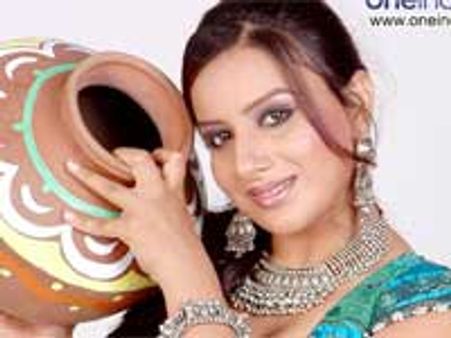 Pooja Gandhi doing a cameo in Jogayya