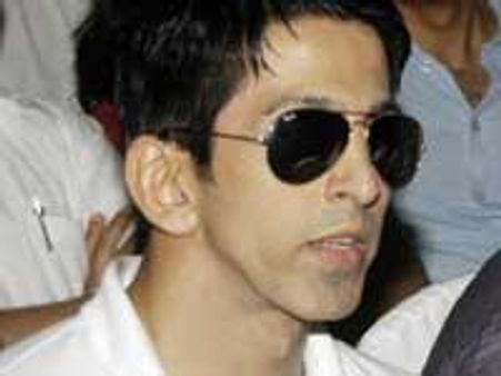 Vishal brags about his resemblance with Akshay