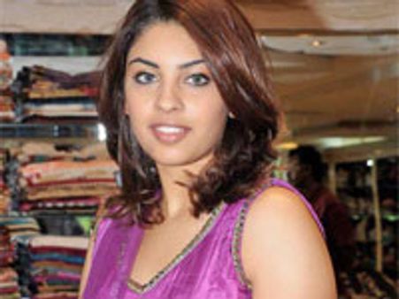 Richa Gangopadhyay decides to dub own voice!