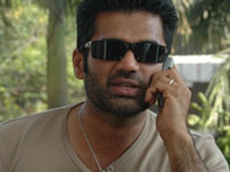 Suniel Shetty bids goodbye to small roles