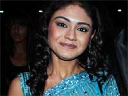 Sreejita-Nikhil play Mills & Boon characters!