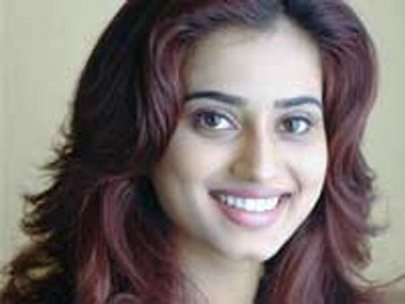 Dimple Chopra replaces Ragini Dwivedi in Kote