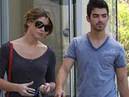Joe Jonas, Ashley Greene go public with their romance
