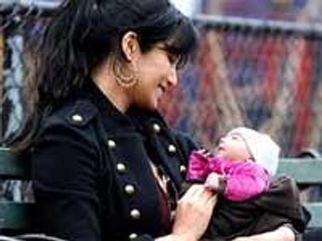 Padma Lakshmi shows off 7-month-old daughter