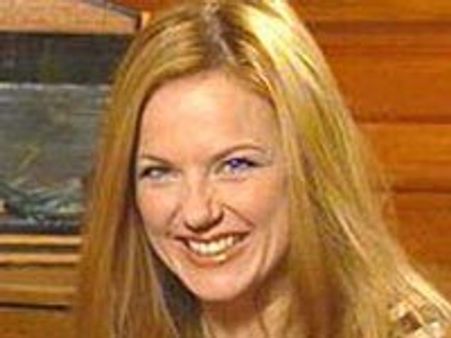 Geri Halliwell’s underwear malfunction at Paris Fashion Week