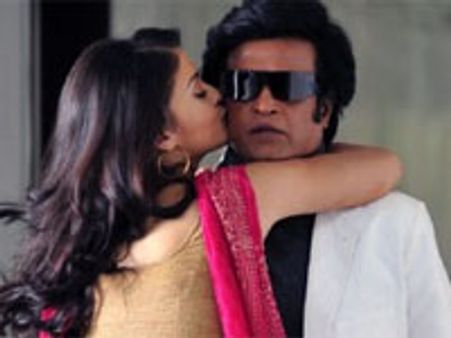 Theatres screening Endhiran raided by Tax department