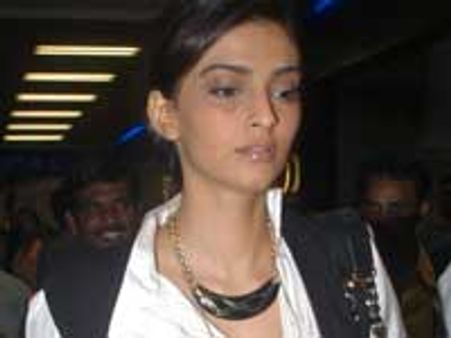 Sonam Kapoor upset with her mentor Bhansali