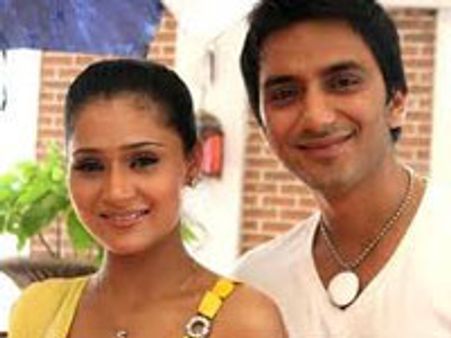 Bigg Boss 4's first break up: Sara and Ali ?