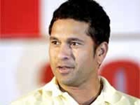 Sachin Tendulkar watches Do Dooni Chaar