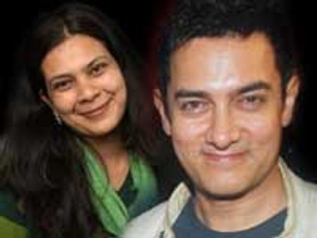 Aamir Khan at loggerheads with Peepli Live director