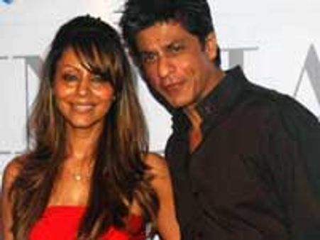 Shahrukh-Gauri: 19th wedding anniversary