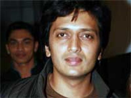 Riteish's 1st brand endorsement, Videocon Mobiles