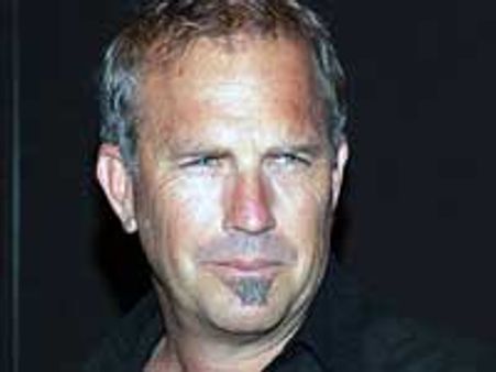 Kevin Costner to honour country music stars