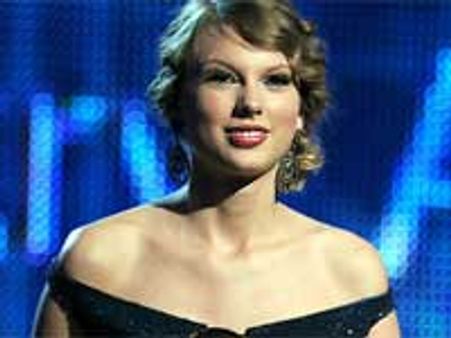 Taylor Swift’s Speak Now reaches sales record