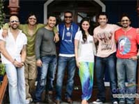 Golmaal 3: Critical evaluation