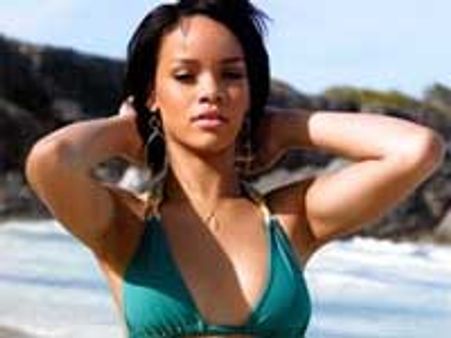 Rihanna’s awkward bikini wax session