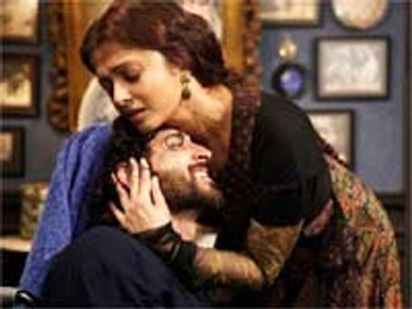 Guzaarish takes it the Romeo & Juliet way