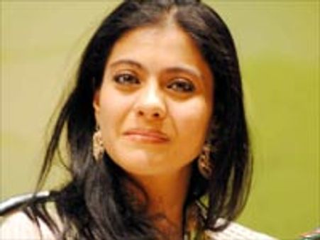 Kajol-Tanuja share screen after 18 years