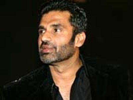 Suniel Shetty bringing Bryan Adams back to India