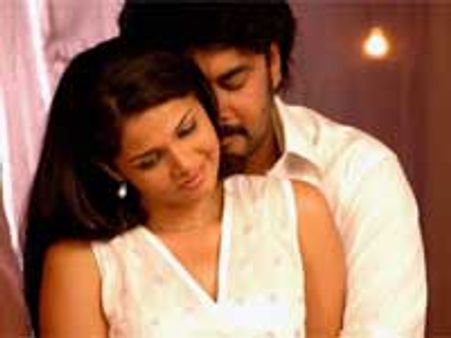 Anuya-Sundar share longest lip lock