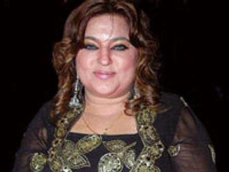 Dolly Bindra : I don't do dramas