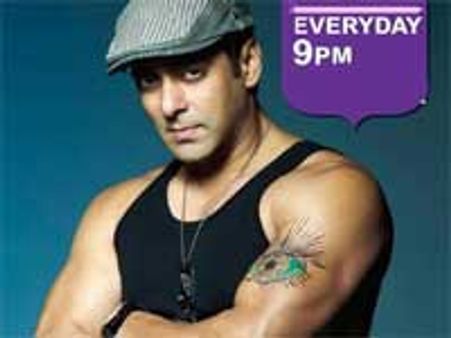 Bigg Boss 4 continues to boss the prime time slot