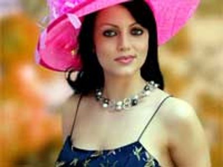 Yana Gupta attends event without underwear