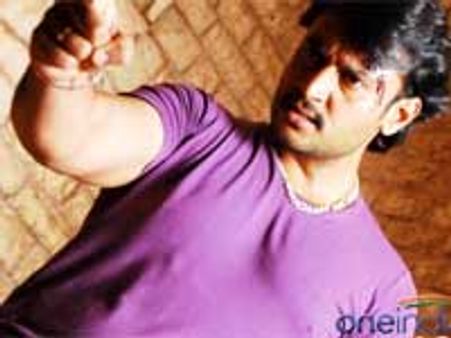 Darshan's Kranthiveera Sangolli Rayanna going Magadheera's way