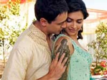 Break Ke Baad Review- fails to connect