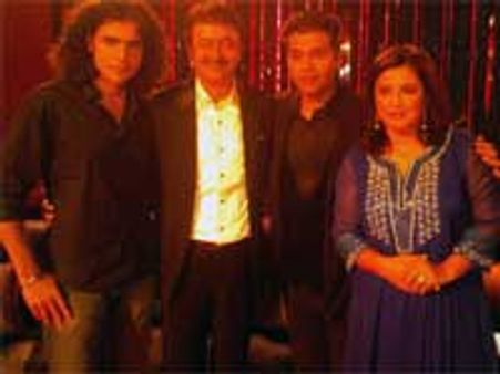 Imtiaz Ali wins the Koffee hamper at KWK 3