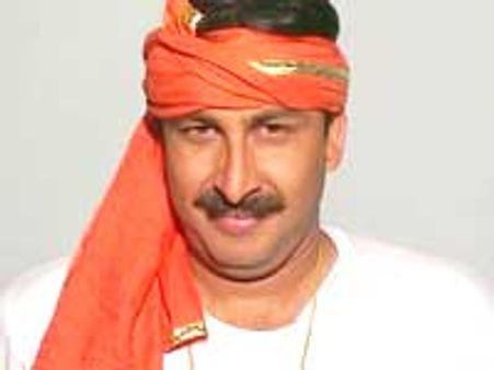 Manoj Tiwari reveals Sanjay Dutt's role in Dhokha