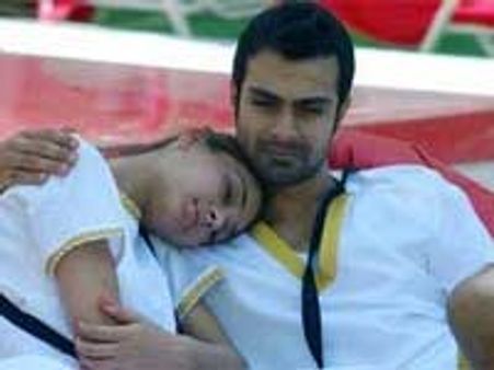 Ashmit accuses Sara of practicing politics