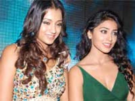 What keeps the top actresses away from Tamil films?