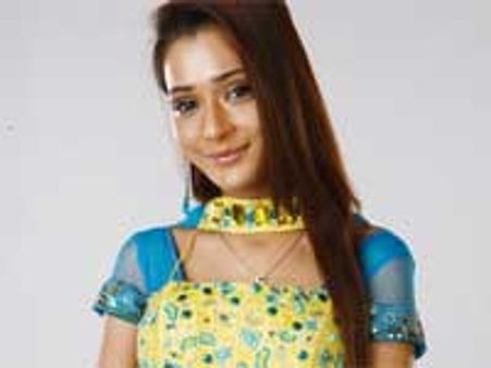 Big shock for Sara outside Bigg Boss house