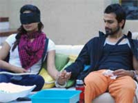 Ashmit misses Sara in Bigg Boss house