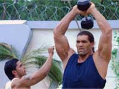 Khalli stripped off captaincy on Bigg Boss 4