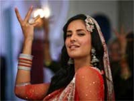 Katrina Kaif tops Yahoo India poll of News-maker 2010