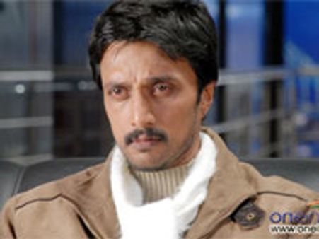 Sudeep miraculously escapes bomb blast