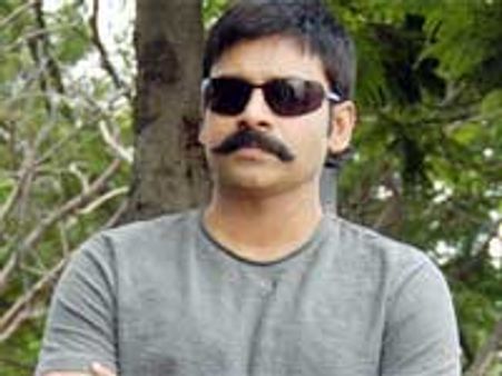 Pawan Kalyan tells Ram Charan to co-operate with producers