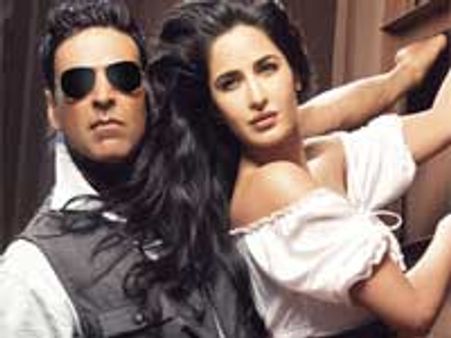 Tees Maar Khan Review: full-on masala flick