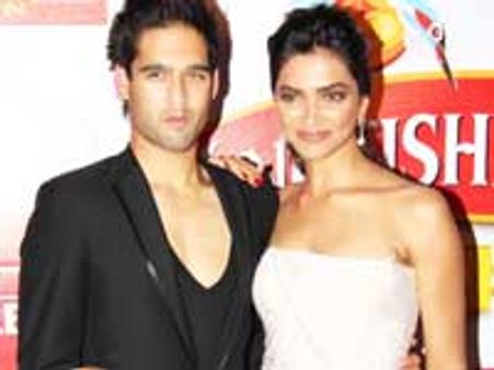 Deepika's romantic vacation with Siddharth Mallya?